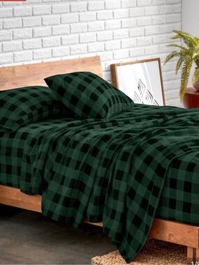 Bare Home Green Buffalo Plaid Flannel Sheet Set